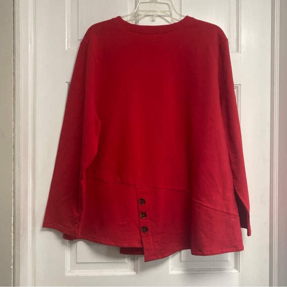 Lulu-B Red Top XL V Neck Asymmetrical Button accent Blouse - Picture 7 of 11